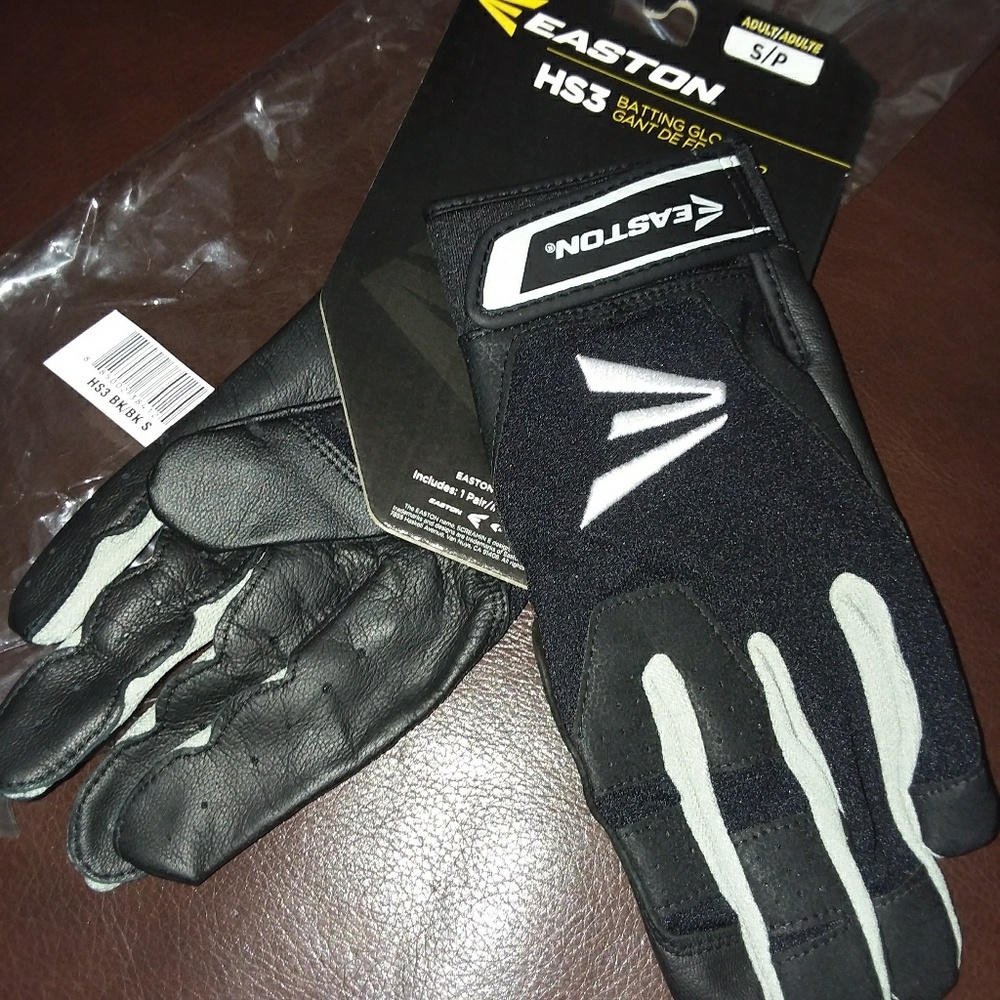 Batting gloves